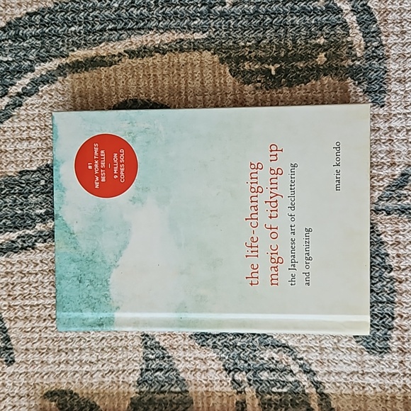 🎉🎉🎉 3/$15 🎉🎉🎉 Organizing & Feng Shui Book Bundle - Picture 2 of 5